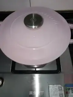 Make Cranberry milk. Silver ear step 2