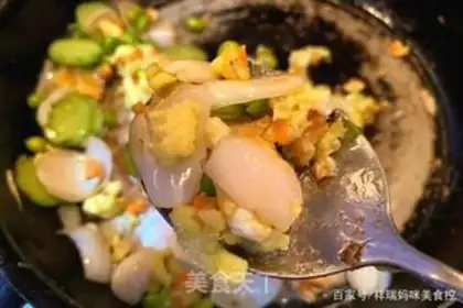 Make Lily eggs step 4