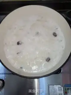 Make Cranberry milk. Silver ear step 4