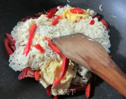 Make Pork egg pepper step 5