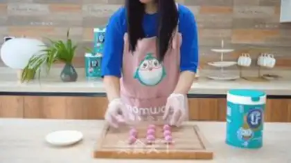 Make Flamingo milk balls step 2
