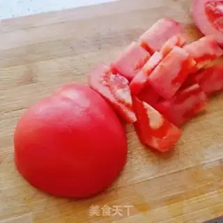 Make Tomato fried eggs step 1