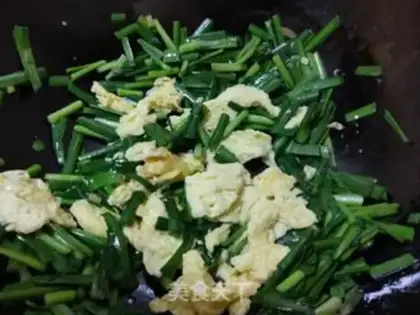 Make Scrambled eggs step 7