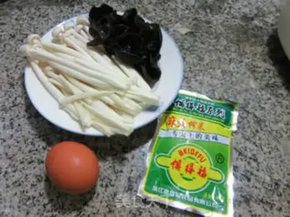 Make Egg mushroom soup step 0