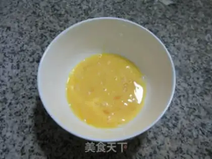 Make Egg mushroom soup step 1