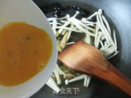 Make Egg mushroom soup step 4