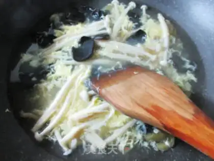 Make Egg mushroom soup step 5