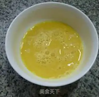 Make Cinnamon eggs and rice congee step 3