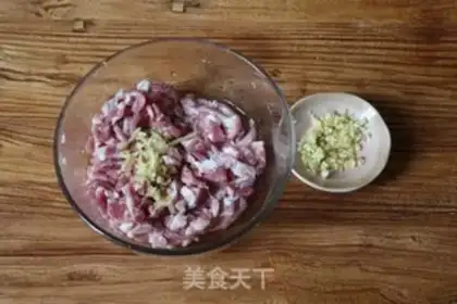 Make Garlic fried meat step 1