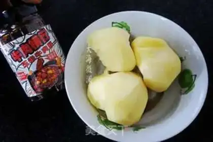 Make Potato beef sauce step 0