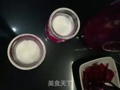 Make Flaming Dragon juice yogurt step 3