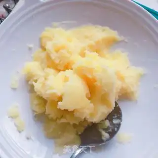 Make Spaghetti potato ball step 3