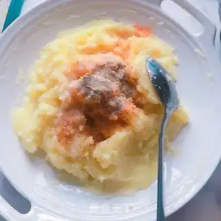 Make Spaghetti potato ball step 4