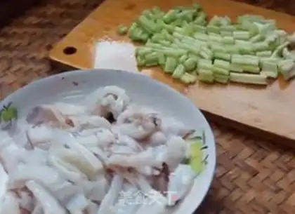 Make Cricket fired step 0