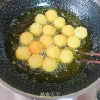 Make Spaghetti potato ball step 9