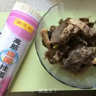 Make Old duck noodles step 0