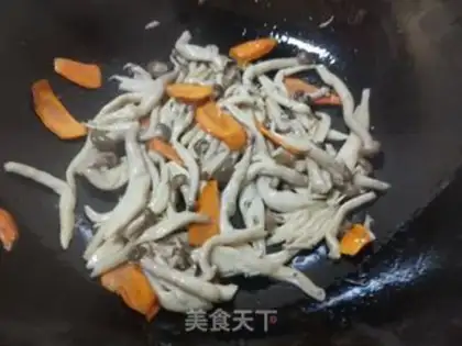 Make Mushroom fried eggs step 8