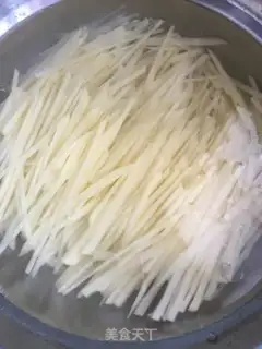 Make Potatoes with meatloaf step 1