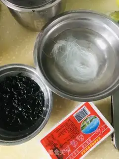 Make A dress with duck blood fan soup step 0