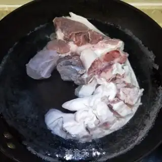 Make Pork hoof step 1