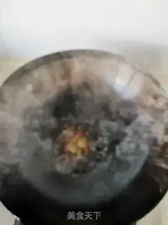 Make Spicy pig-hot eggs step 2