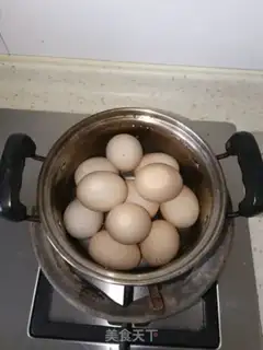 Make Spicy pig-hot eggs step 5