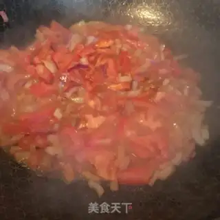 Make Tomato fat cow knife step 4
