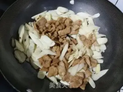 Make White fried meat step 3