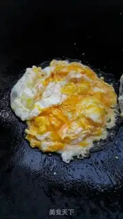 Make Onion fried eggs step 4