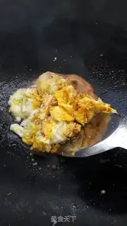 Make Onion fried eggs step 6