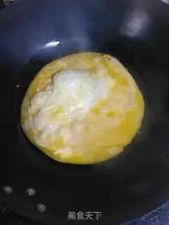 Make Scrambled eggs step 3