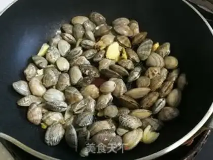 Make Pop-fried clams step 2