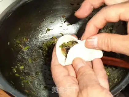 Make Porridge pork dumplings step 7