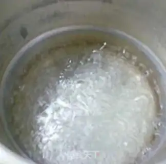 Make Soybeans, eggs, rice congee step 5