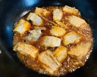 Make Pyramid, garlic and fish step 5