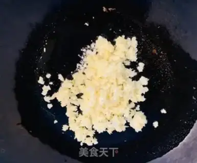 Make Pyramid, garlic and fish step 6