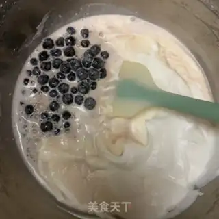 Make Pearl milk, tea and ice cream step 4