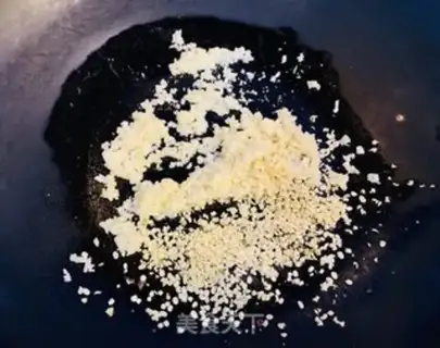 Make Pyramid, garlic and fish step 7