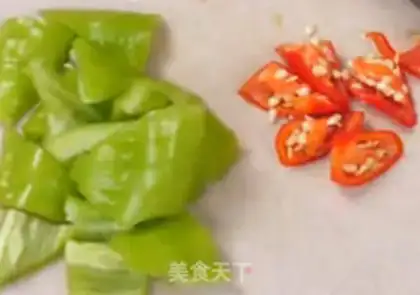 Make Rhodish makes five flowers step 2