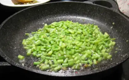 Make Meat and sour beans step 4