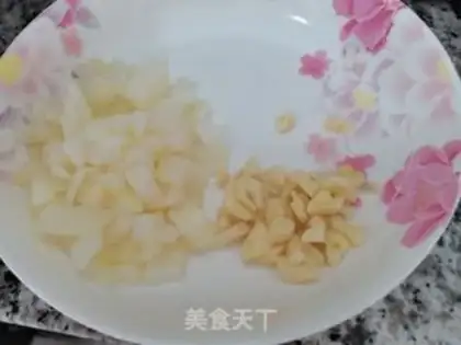 Make Curry chicken and potatoes step 0