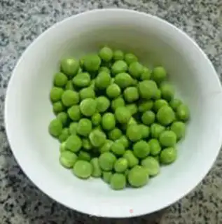 Make Porridge of rice with green bean goose sausages step 1