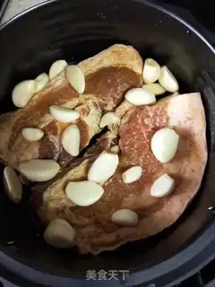 Make Garlic roasted five flowers step 2