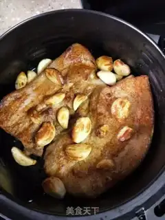 Make Garlic roasted five flowers step 4