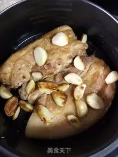 Make Garlic roasted five flowers step 5