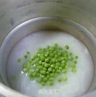 Make Porridge of rice with green bean goose sausages step 8