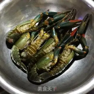 Make Little Dragon of Garlic step 0