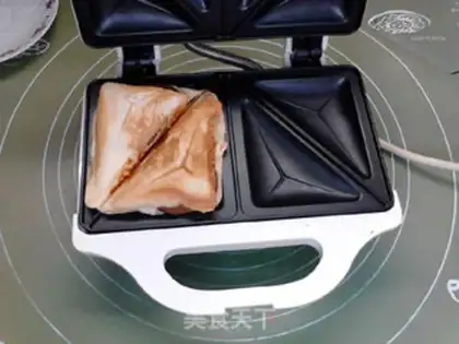 Make Spam and egg cheese sandwiches step 14