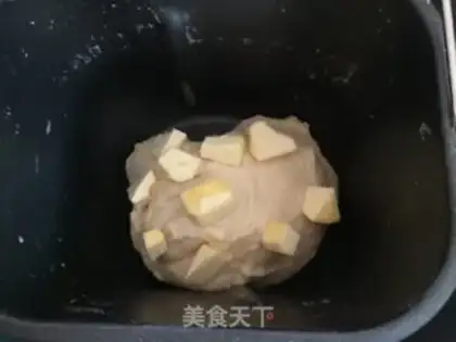 Make Red-tree dry toast step 3