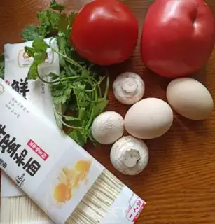 Make Tomato mushroom egg noodles step 0